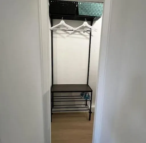 Chateaux 5 Minute, Parking Gratuit Hauteur 2 M * Версаль