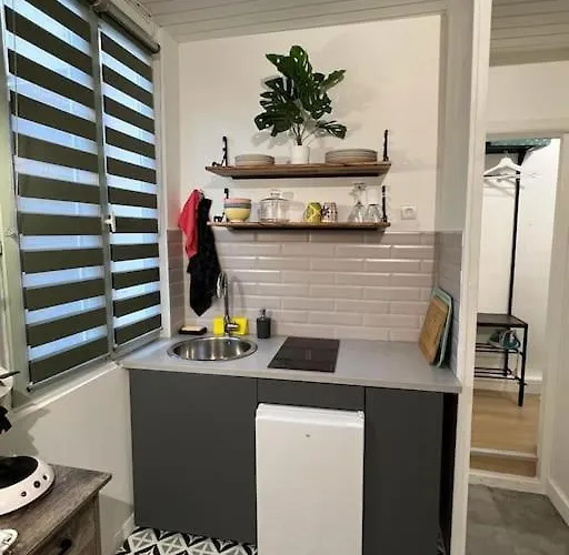 Апартаменты Chateaux 5 Minute, Parking Gratuit Hauteur 2 M